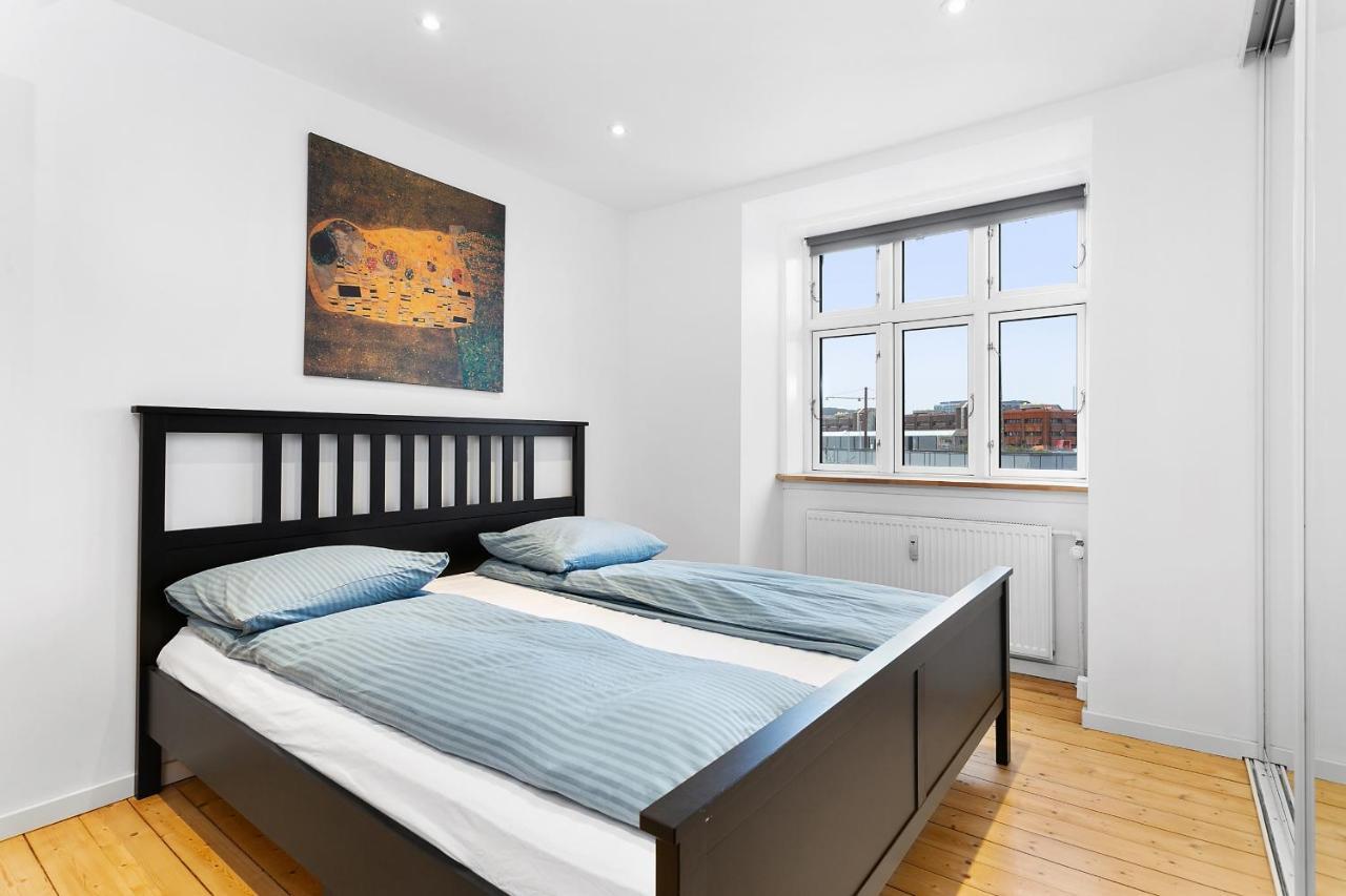 Aday - Apartment Suite Aalborg Center Bagian luar foto
